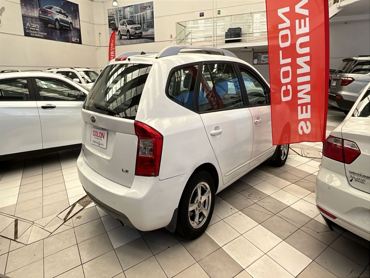 KIA CARENS 2013 - Imagen 6